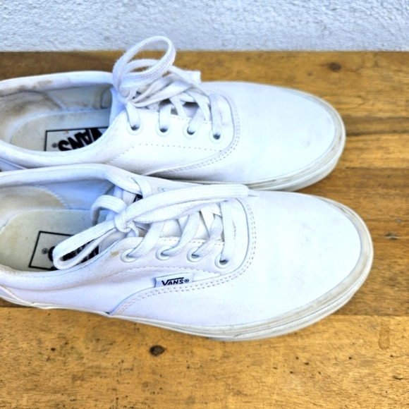 Vans Women's Lace-Up Shoes Size 7 - Picture 13 of 16